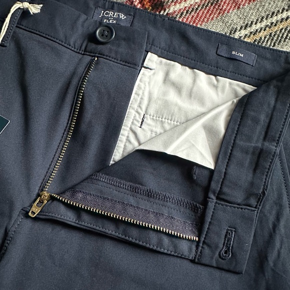 J CREW ⛵️ NWT Men’s Navy ‘Slim Fit’ Performance Tech Pants - Size 30/32 - Picture 5 of 12